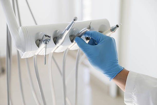 Professional Emergency Dentist technician working in Marshall County County, IN